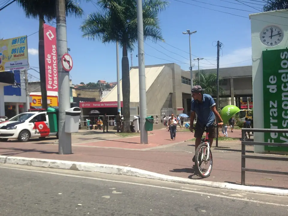 Praça da Bíblia, em Ferraz de Vasconcelos